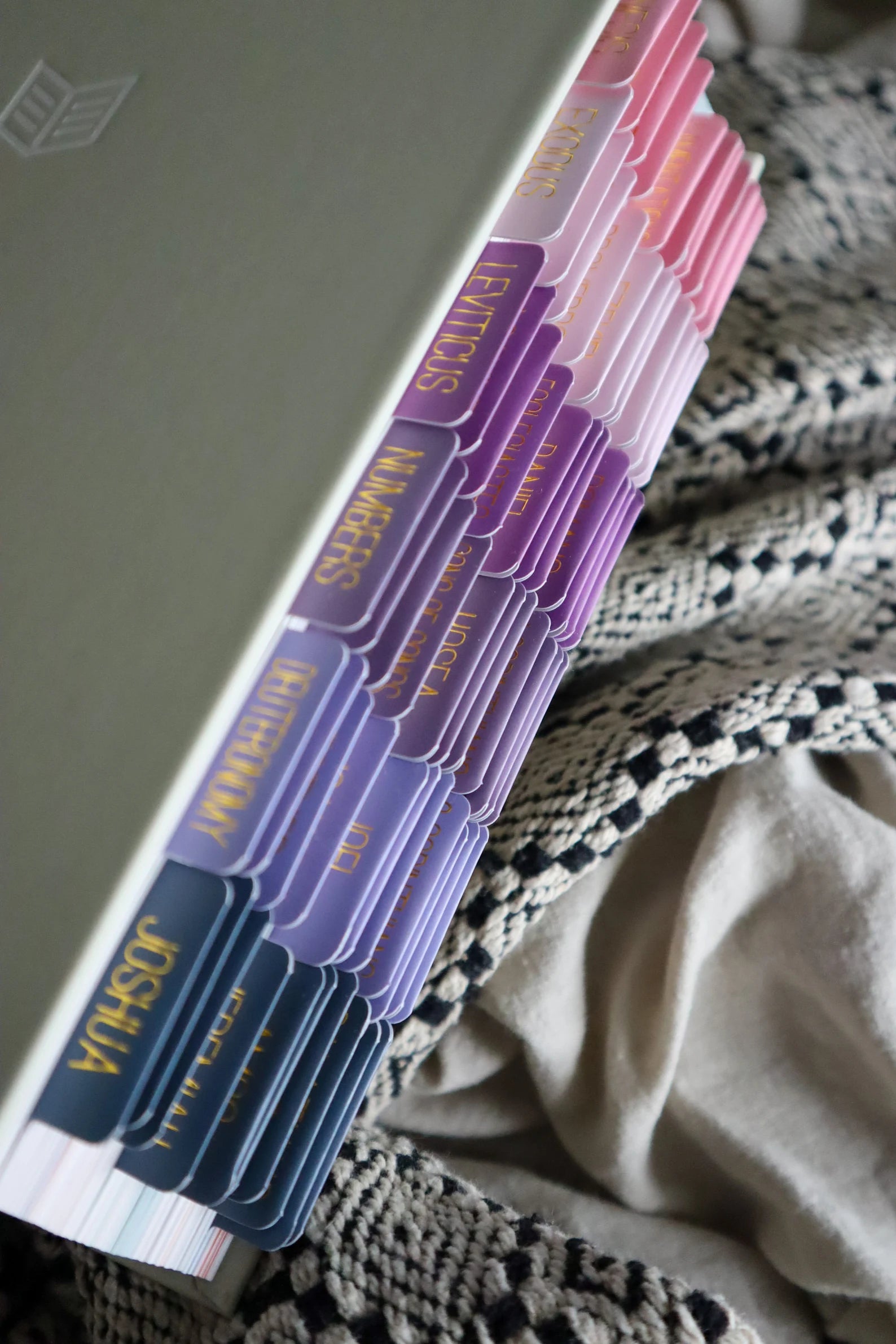 Bible Tabs Lilac Dreams & Matte-Coated Sticker Tabs
